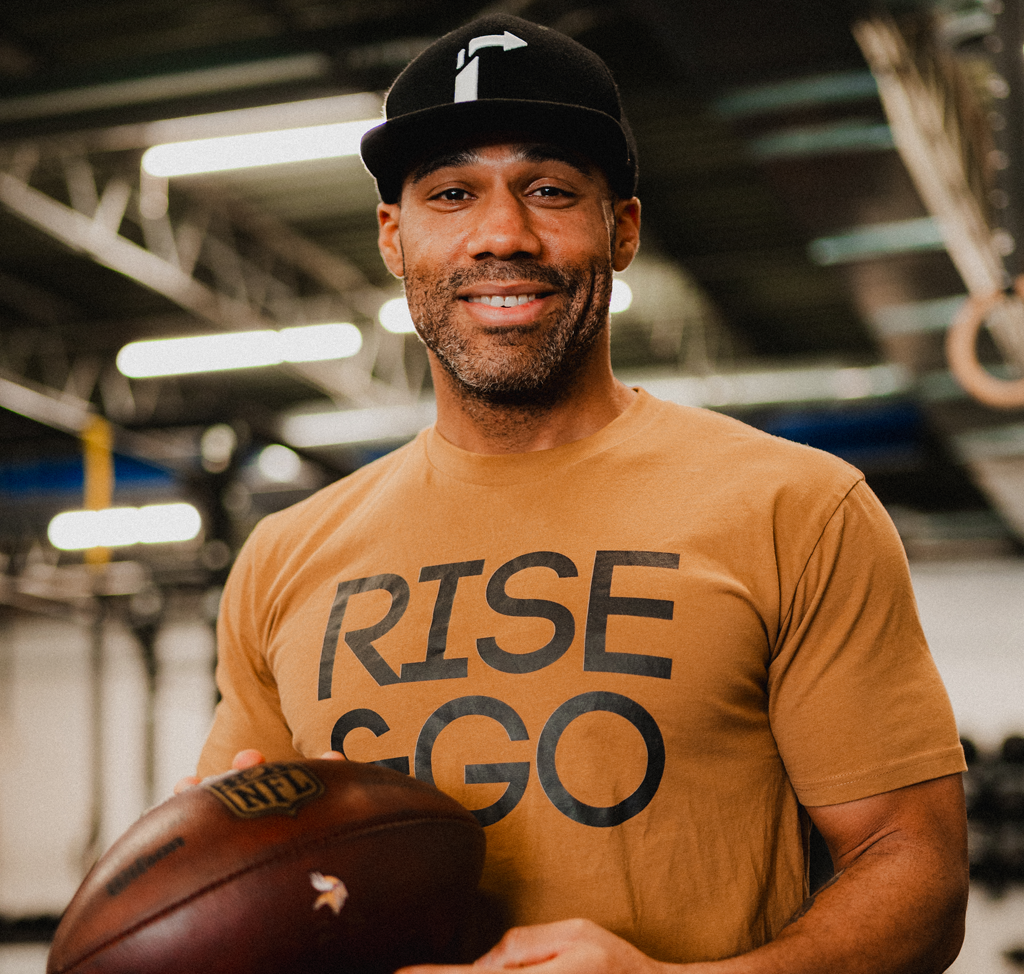 CAMEL RISE & GO TEE